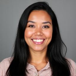 Maria Santos, Payroll and HR Consultant